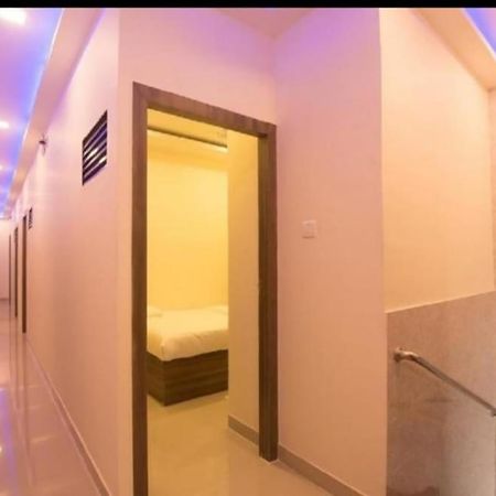 Hotel Golden Galaxy Мумбаї Екстер'єр фото