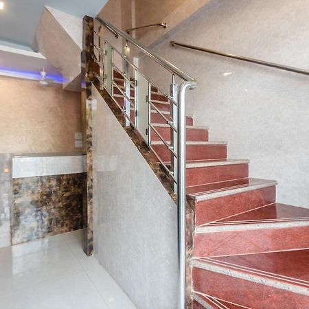 Hotel Golden Galaxy Мумбаї Екстер'єр фото