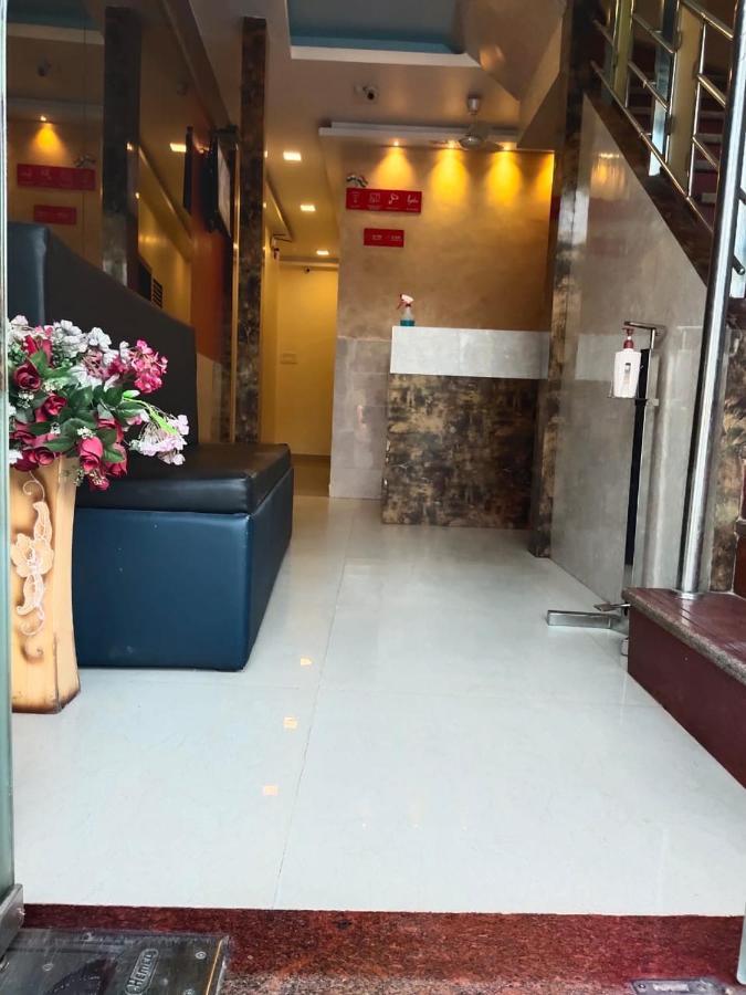 Hotel Golden Galaxy Мумбаї Екстер'єр фото