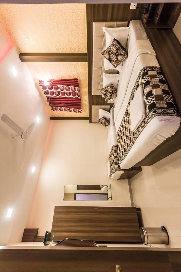 Hotel Golden Galaxy Мумбаї Екстер'єр фото