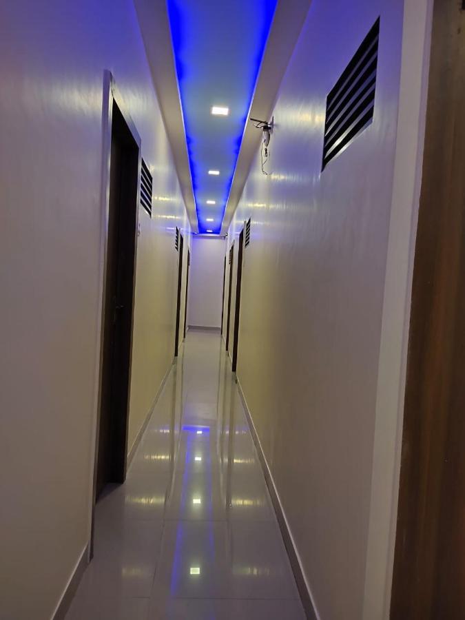 Hotel Golden Galaxy Мумбаї Екстер'єр фото