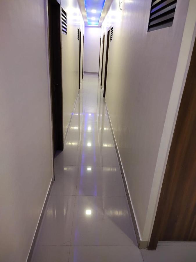 Hotel Golden Galaxy Мумбаї Екстер'єр фото