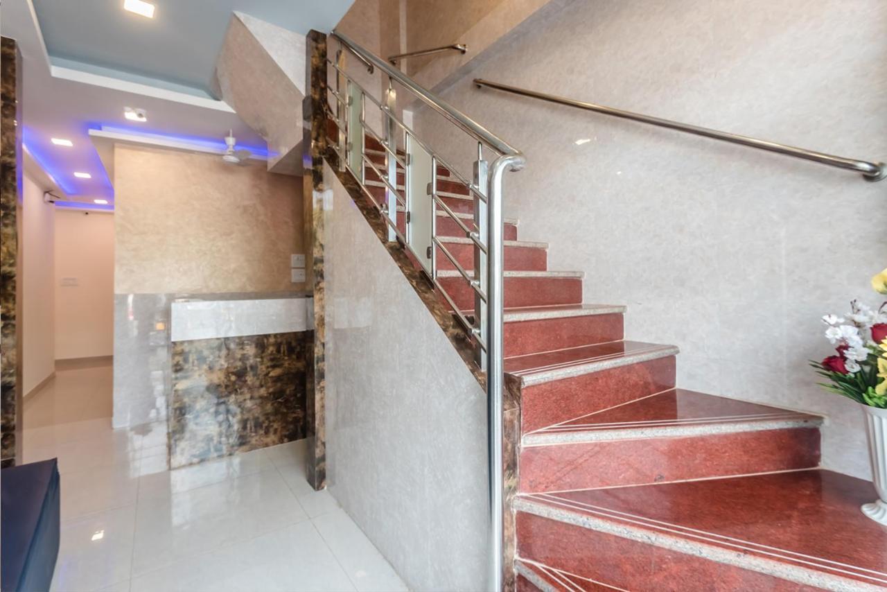 Hotel Golden Galaxy Мумбаї Екстер'єр фото
